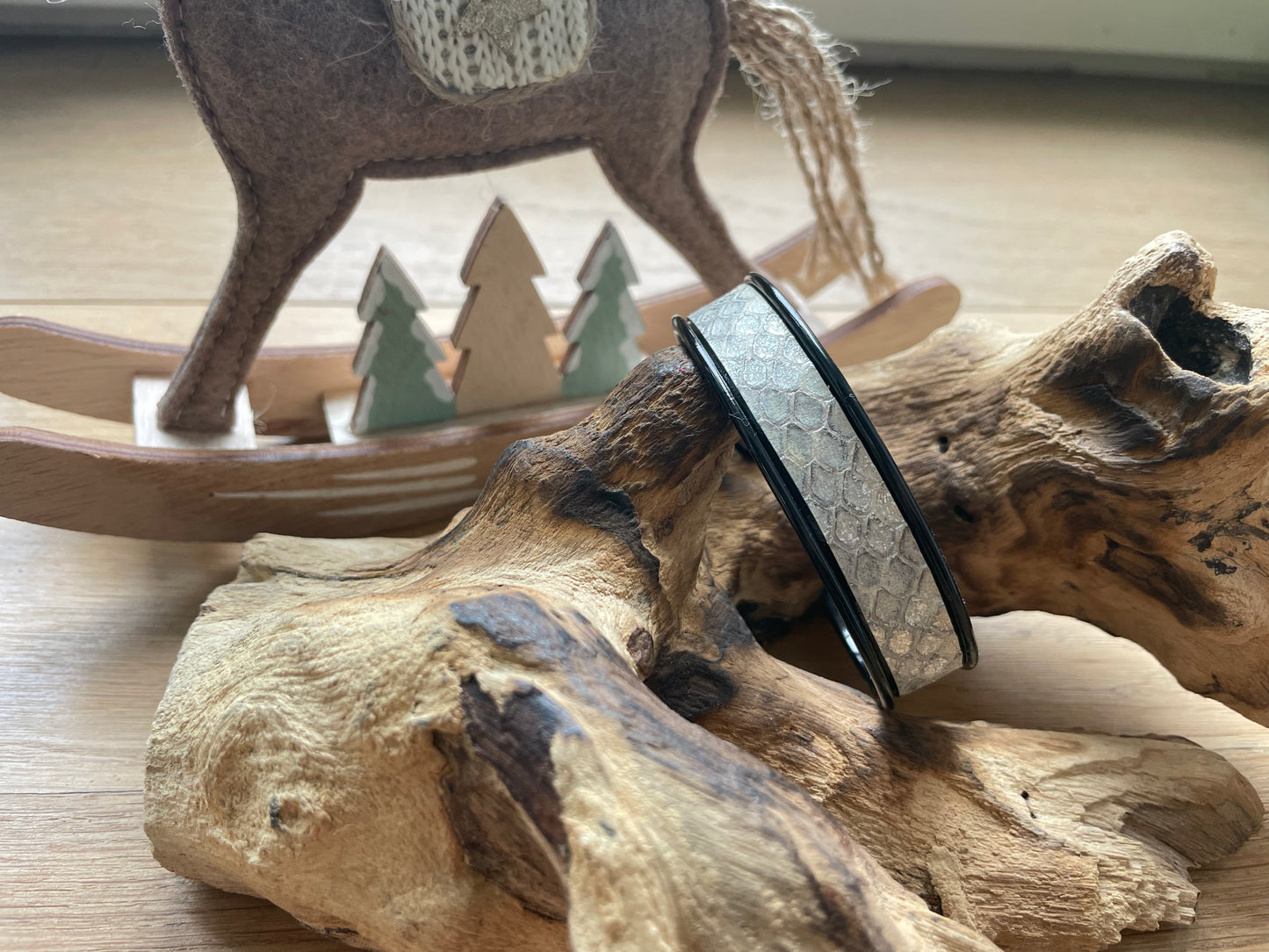 Manchette 10mm - Noir serpent beige clair